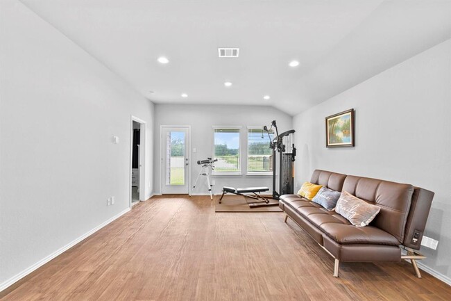 Building Photo - 13904 Great Pnes Ct