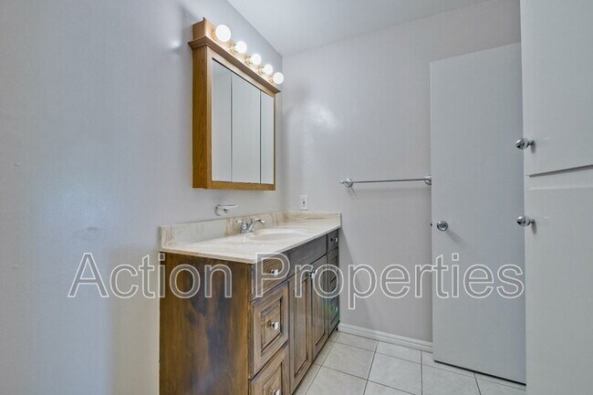 Building Photo - 255 S Rengstorff Ave