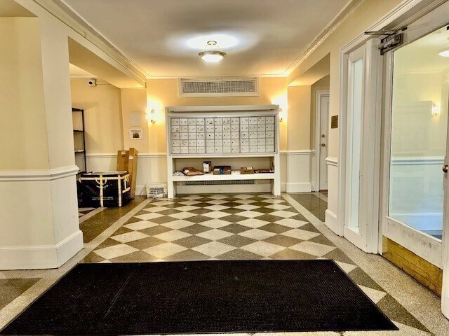 Building Photo - 16 Chauncy St