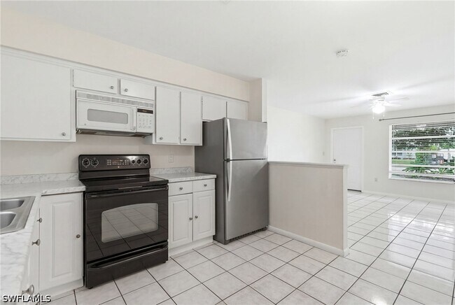 Building Photo - 1195 S Alhambra Cir