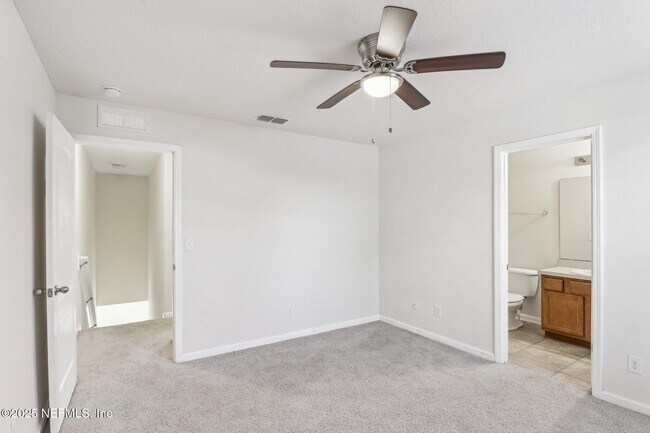 Building Photo - 750 Servia Dr