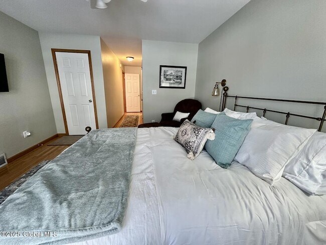 Building Photo - 1 Inlander Rd