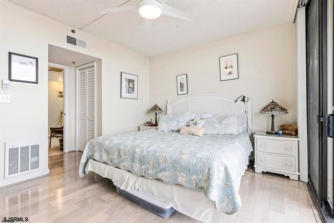 Building Photo - 3851 Boardwalk