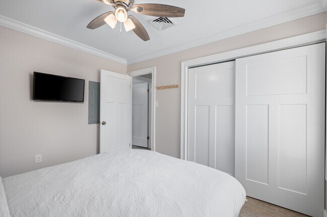 Building Photo - 771 Jane Dr