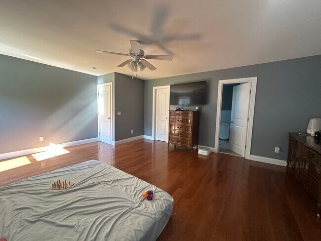 Building Photo - 509 Blue Angel Ct