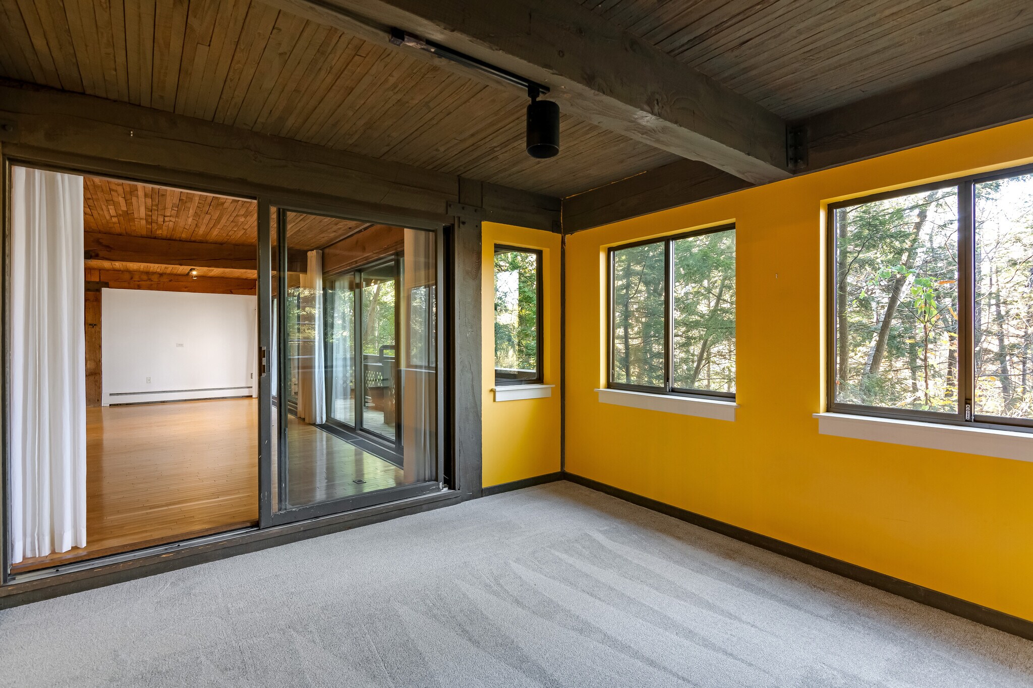 Building Photo - 122 Redrock Dr