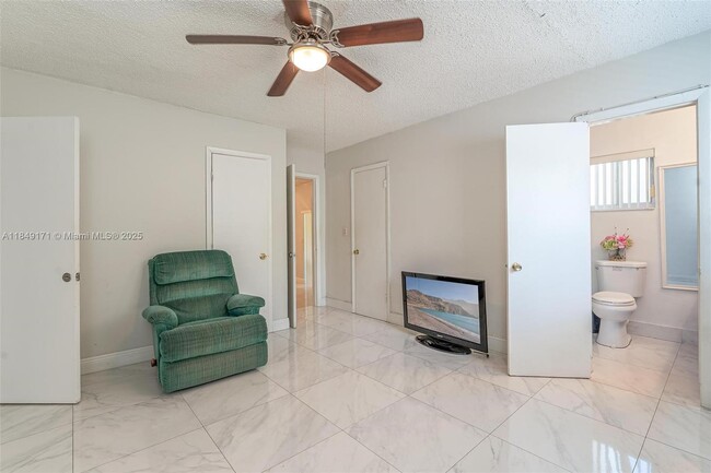 Building Photo - 1420 NW 56th Ave
