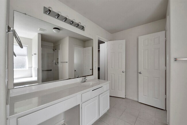 Building Photo - 2239 Waxwing Dr