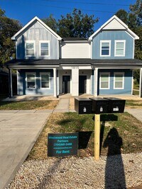 Building Photo - 1815 Newcastle St