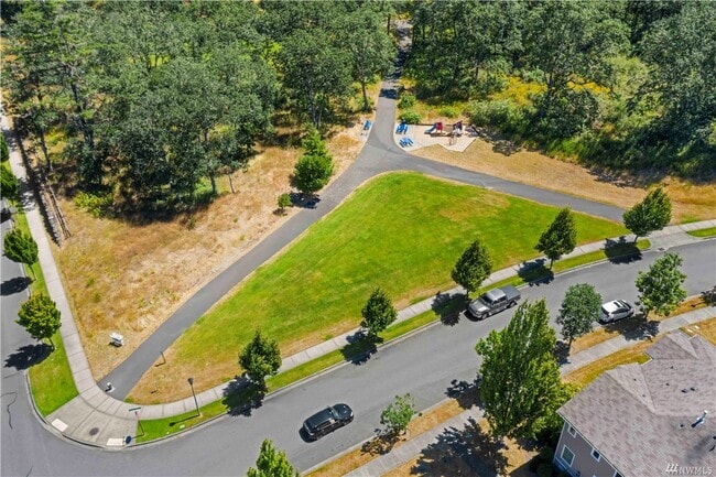 Building Photo - 2085 Bobs Hollow Ln