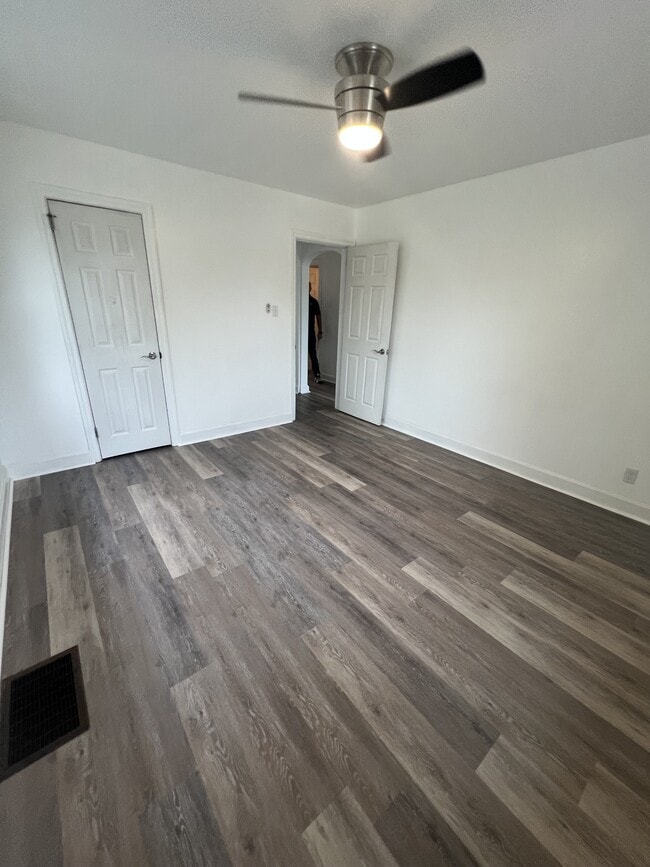 Building Photo - 2861 Horseshoe Pike