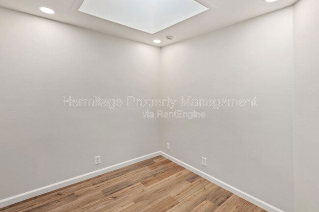 Building Photo - 4111 Reyes St