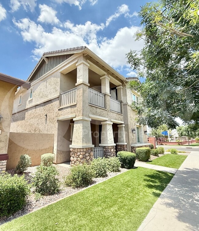 Building Photo - 3959 E Perkinsville St