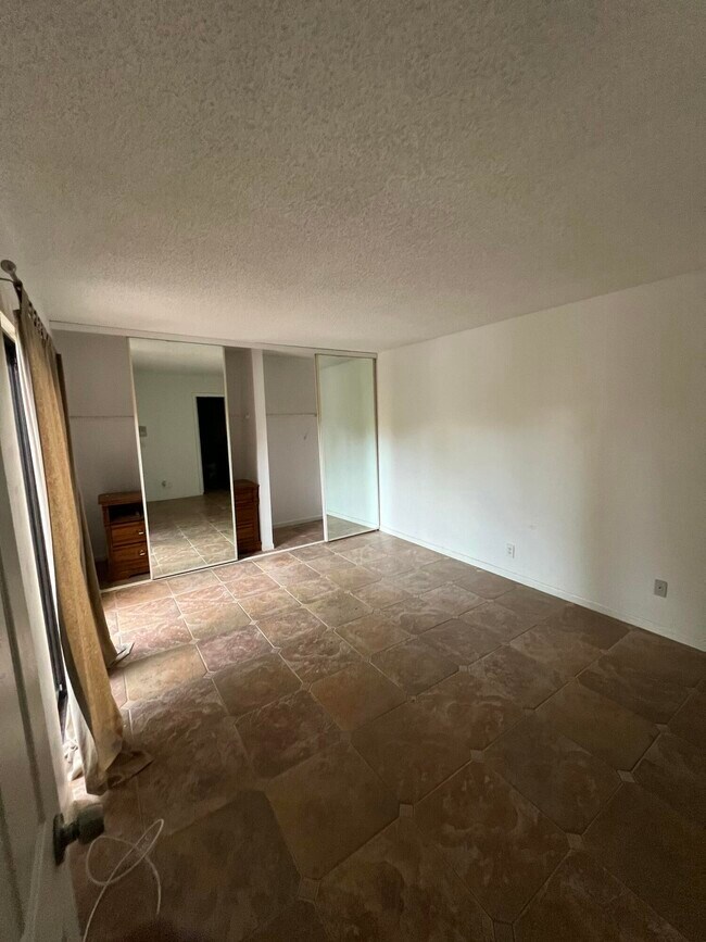 Building Photo - 3216 Spanish Wells Dr