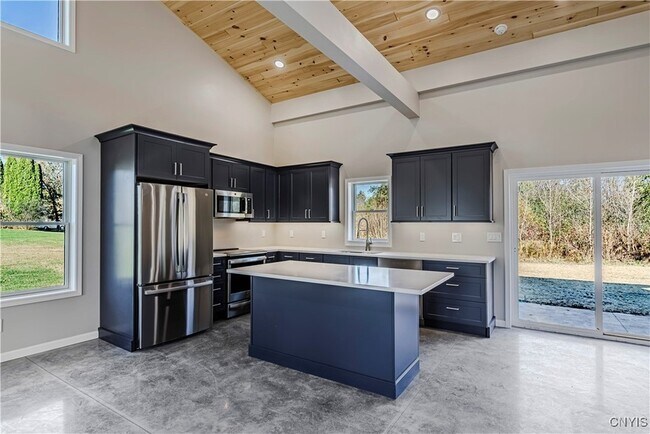 Building Photo - 118a Kirkland Ave