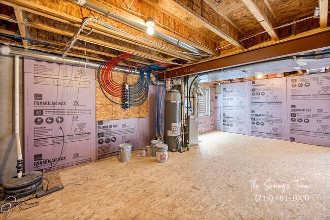 Building Photo - CHARMING, RECENTLY REMODELED 3BD HOME w/ E...