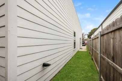 Building Photo - 2216 Dyson St