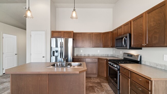 Building Photo - 3 Bedroom, 2 Bath Airway Heights Rancher that is less than 2 years old