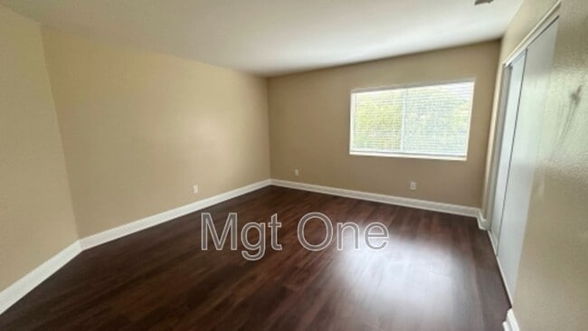 Building Photo - 1980 Olympia Fields Dr