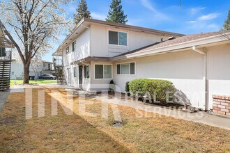 Building Photo - 243 Breuner Dr