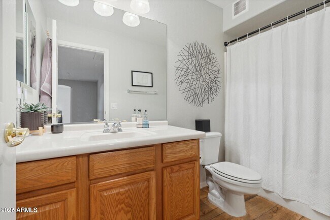 Building Photo - 5210 N 16th Dr