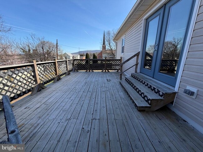 Building Photo - 18 C AND P Ln N