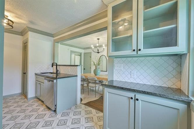 Building Photo - 1710 NW 40th St