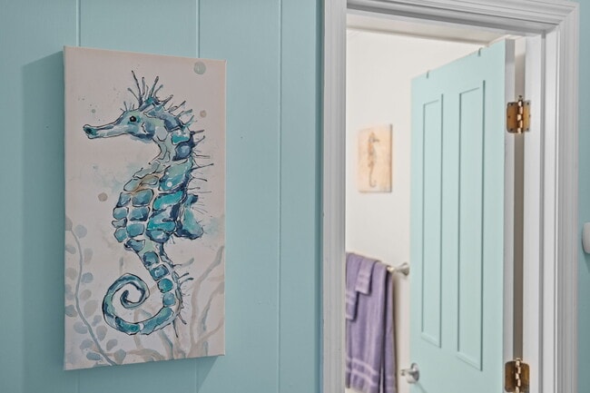 Building Photo - 301 Commerce Way