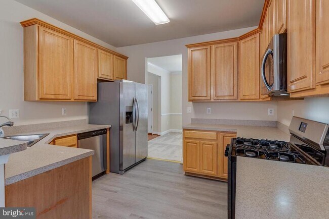 Building Photo - 45921 Altman Ct