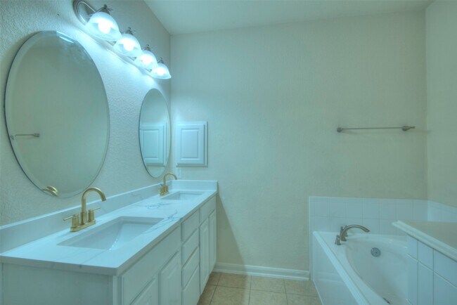Building Photo - 1139 Glenwood Canyon Ln