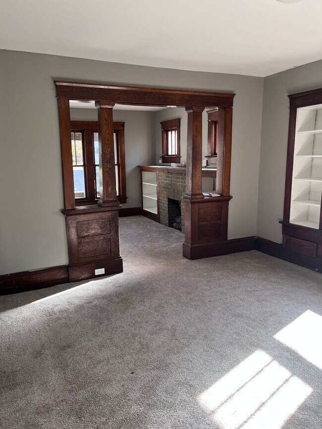 Building Photo - 2160 12th St SW