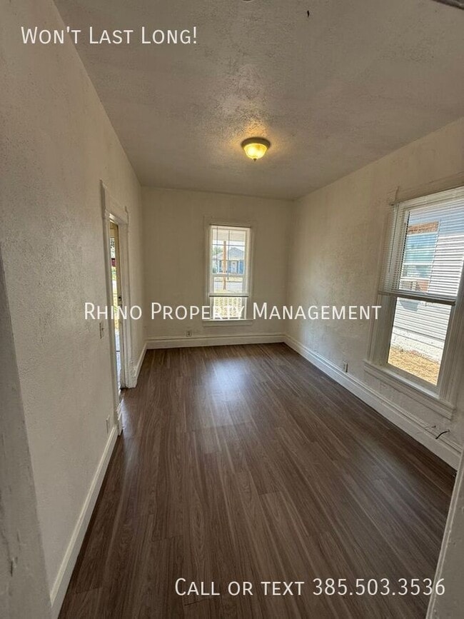 Building Photo - 2440 B Ave