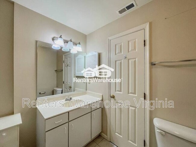 Building Photo - 539 Seahorse Run