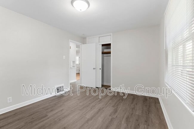 Building Photo - 662 Gleason Dr