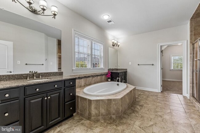 Building Photo - 42058 Barrymoore Pl