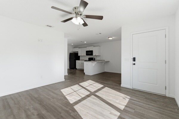 Building Photo - 34 Pine St