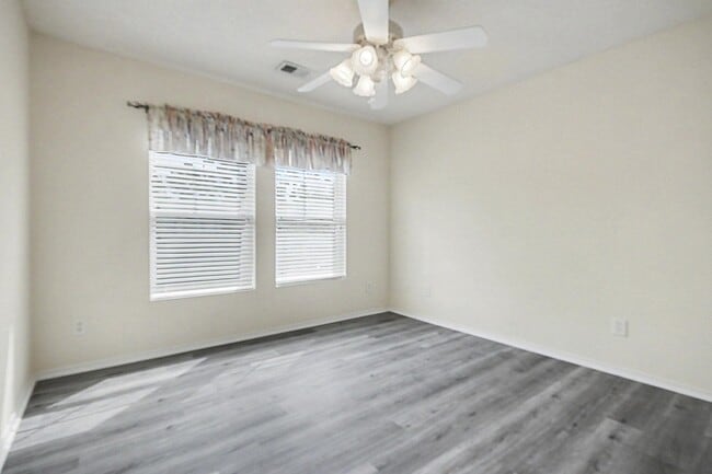 Building Photo - 113 Olde Towne Way