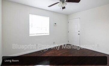 Building Photo - 1415 12th Ave N