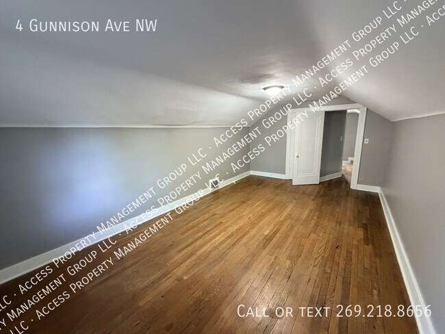 Building Photo - 4 Gunnison Ave NW