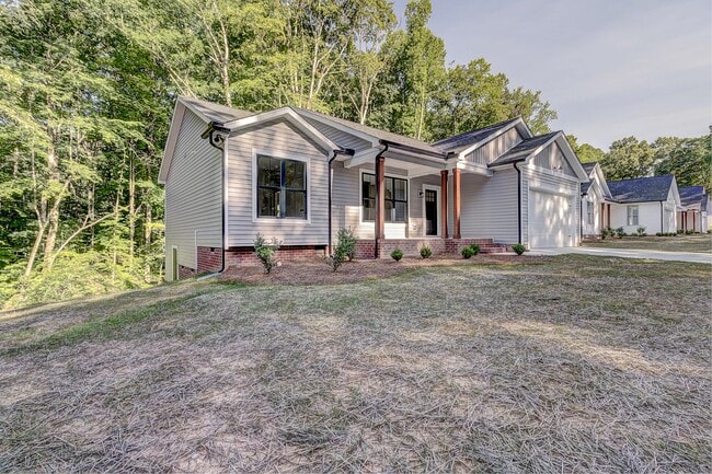 Building Photo - 248 Delview Dr