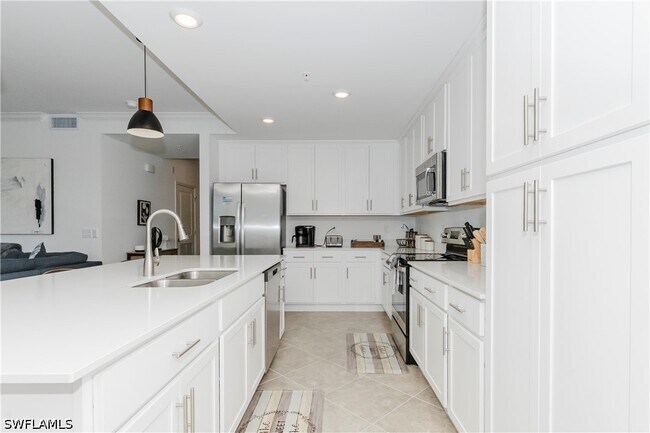 Building Photo - 6034 National Blvd