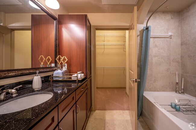 Building Photo - Spacious Living + Special Offers Available!