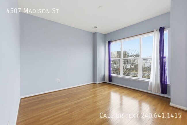 Building Photo - 4507 Madison St