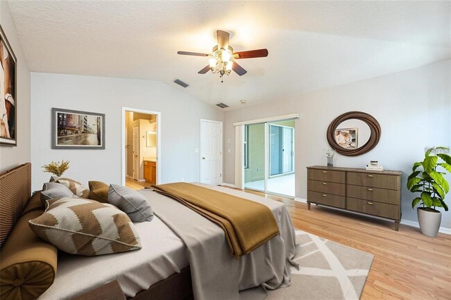 Building Photo - 2634 Brookville Dr