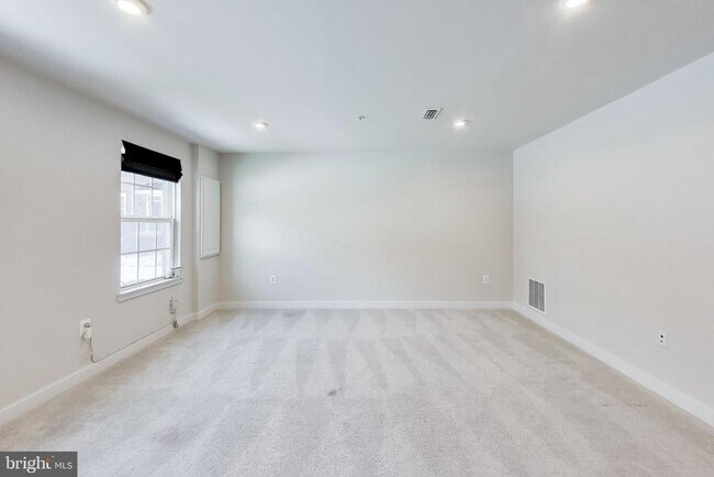 Building Photo - 11330 Meridian Hill Way