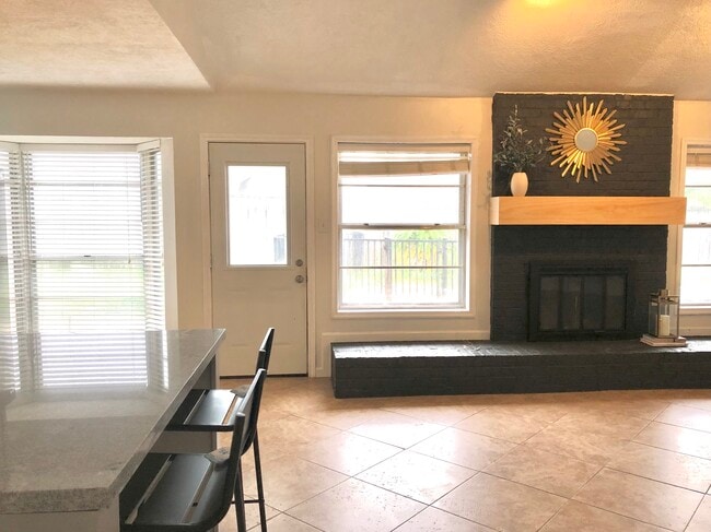 Building Photo - 11511 Kirkvalley Dr