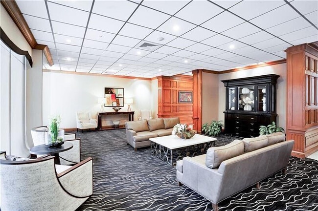 Building Photo - 1900 S Ocean Blvd