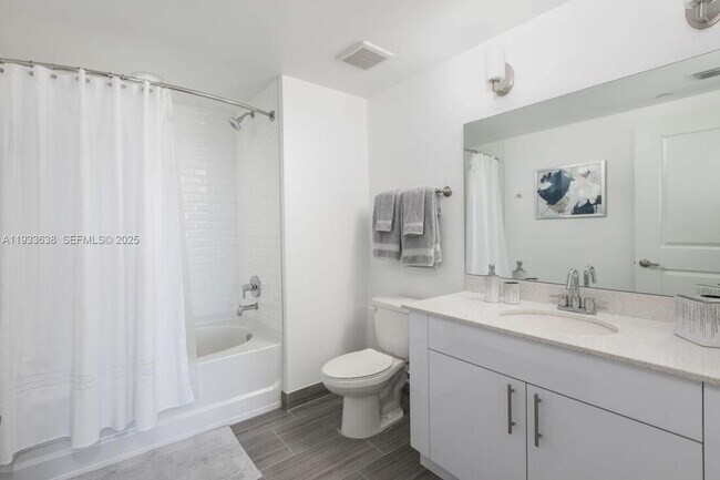 Building Photo - 1776 Polk St