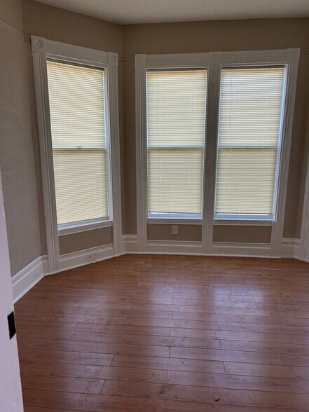 Building Photo - 1183 63rd St