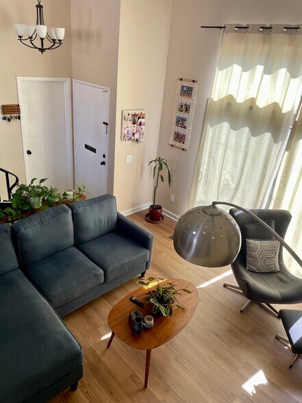Living space - 2742 Meadow Lark Dr